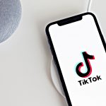 TikTok App auf dem Smartphone